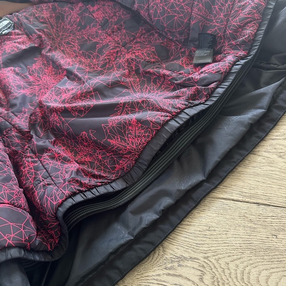 The North Face Black Jacket with Pink Accent women’s jacket size small - Picture 13 of 15